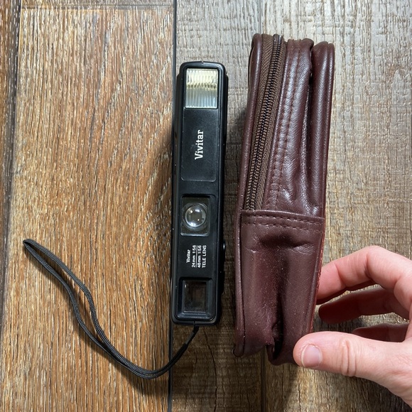 Vivitar 110 Camera with Case Vintage - Picture 7 of 15